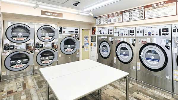 WASH・DRY夕陽丘店